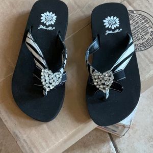 Yellow Box Leather Black & White Zebra Flirty II Sandals in Size 13M, NIB